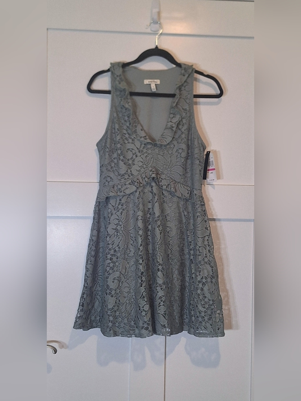 Speechless Lace Overlay Ruffled V Neck Mini Dress Sleeveless Large Juniors Sage